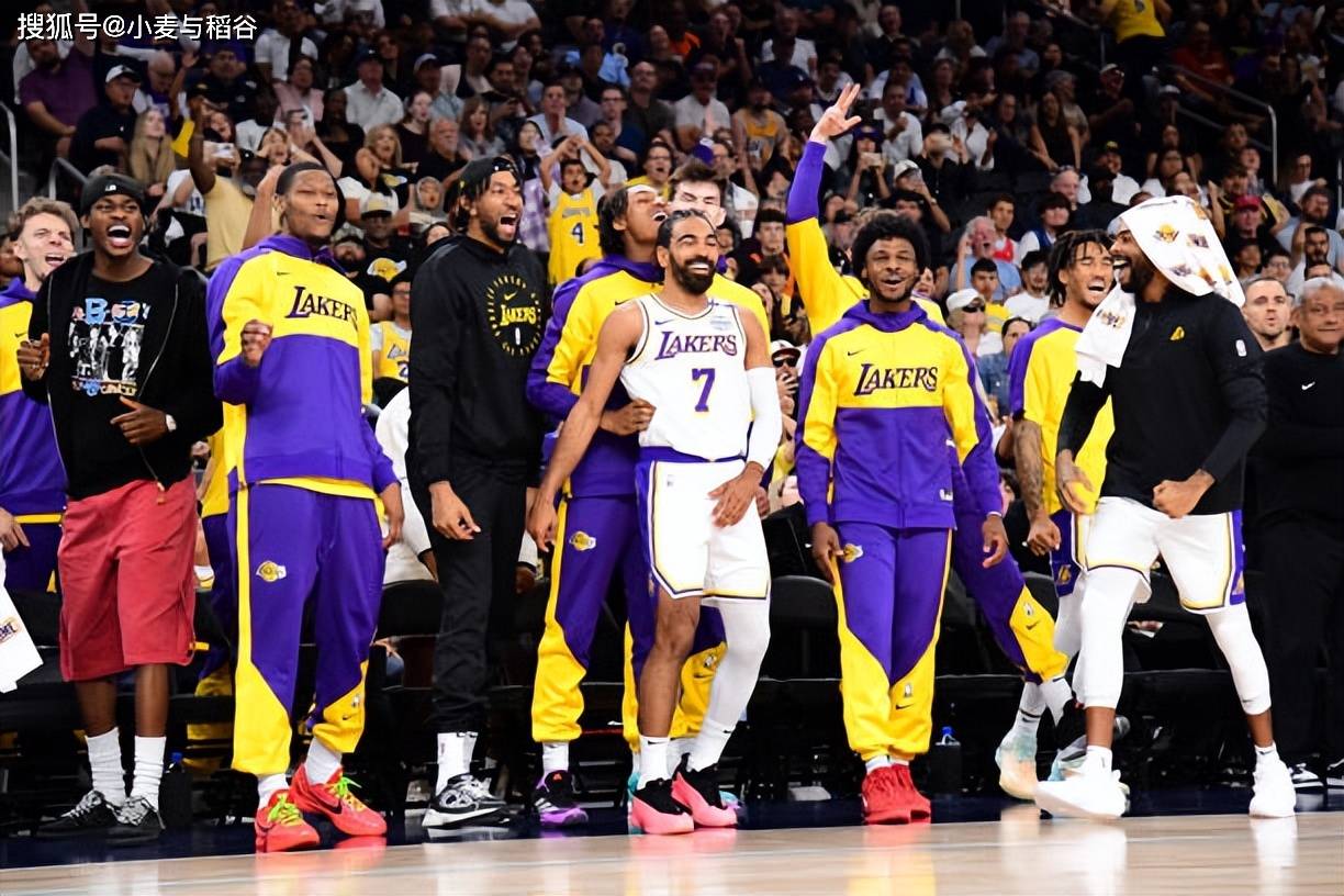 索尔巴肯：圣西罗为哈兰德鼓掌是顶级礼遇；挪威将进入新时代（索尔巴肯：圣西罗向哈兰德鼓掌堪称最高礼遇，挪威即将迈入新时代）