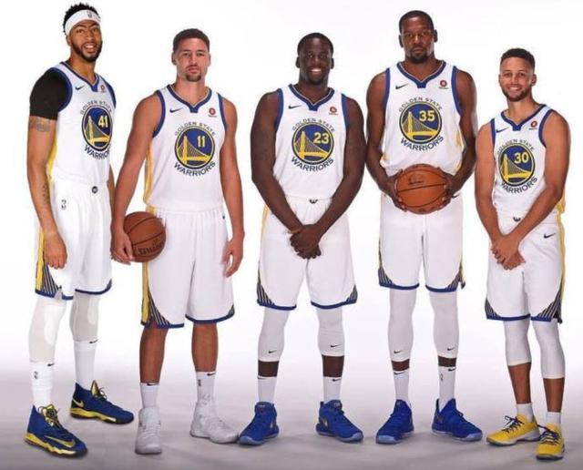 梅里诺玩二选一：佩德里＞维蒂尼亚、厄德高、罗德里（梅里诺做出选择：佩德里力压维蒂尼亚、厄德高与罗德里）