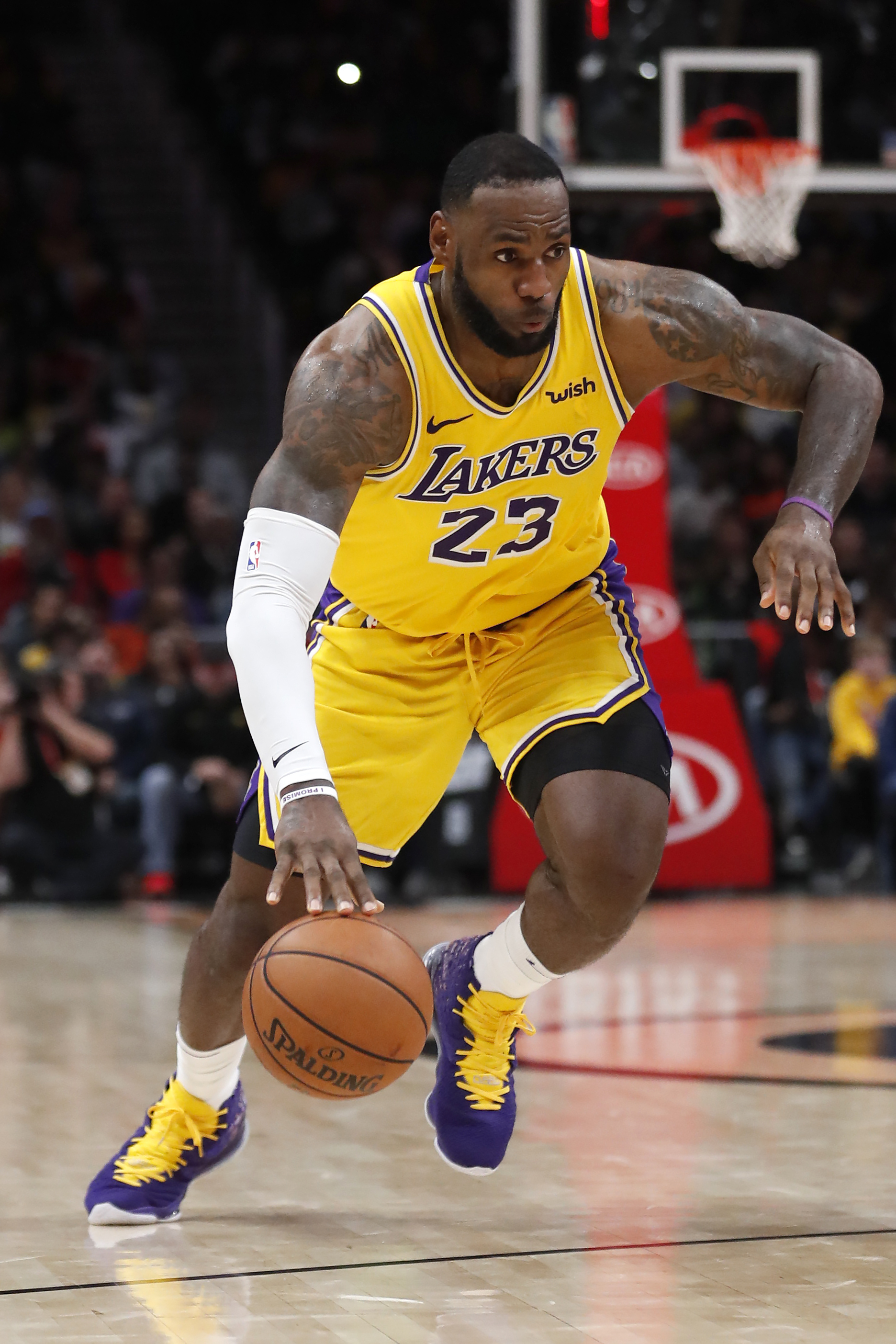 意天空：迪乌夫在国米逐渐展现影响力，或成邓弗里斯合适替补（意天空：迪乌夫在国米日益显露作用，有望成为邓弗里斯的合适替身）