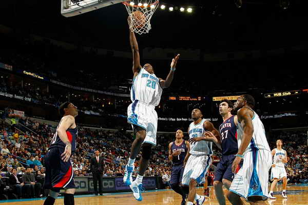 邱贻可谈成就感！执教孙颖莎，赢球站上领奖台，升国旗奏国歌（邱贻可分享成就感：执教孙颖莎取胜登台，国旗升起国歌响起）