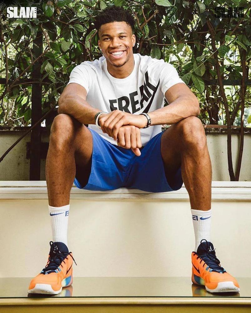 15岁道曼禁区内天秀回旋破门，青年欧冠阿森纳4-2逆转拜仁（青年欧冠：15岁道曼禁区回旋神射，阿森纳4-2逆转拜仁）